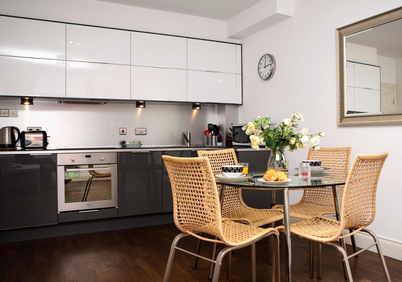 Apt 2, Trafalgar Square 2Nd Floor By Indigo Flats London Bagian luar foto